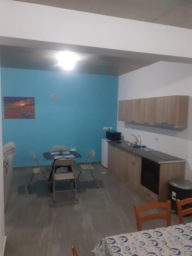 Ariadnis 3 Beds Apt Помос Экстерьер фото
