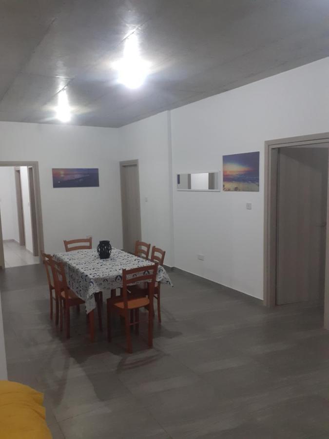 Ariadnis 3 Beds Apt Помос Экстерьер фото