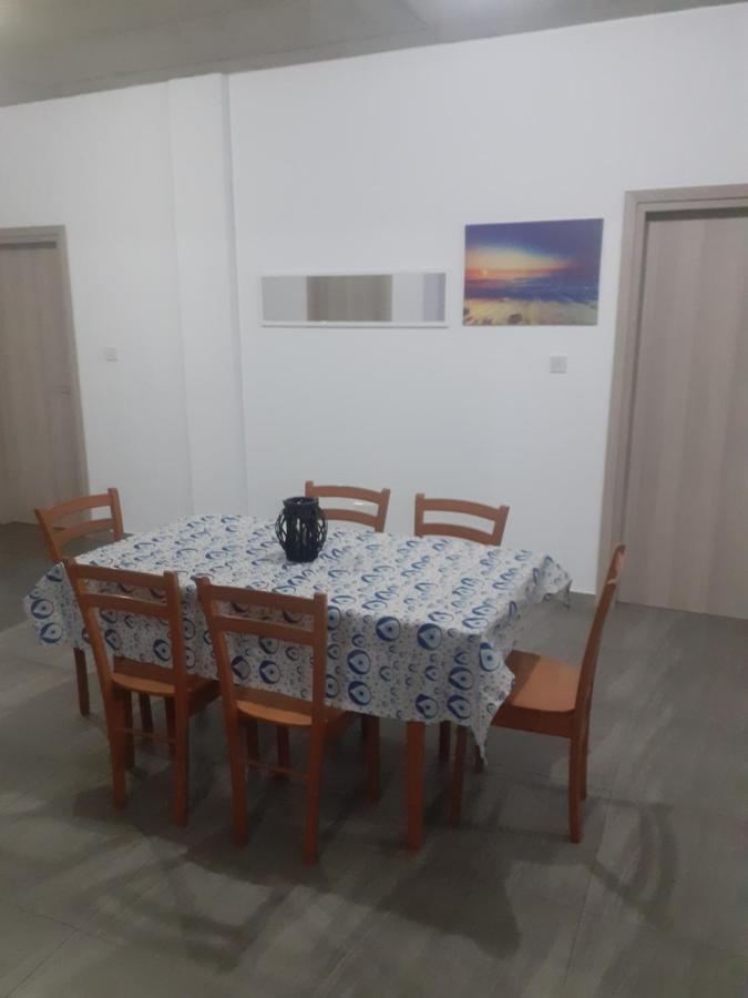 Ariadnis 3 Beds Apt Помос Экстерьер фото